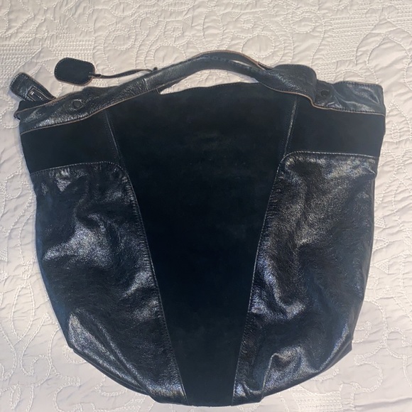 BCBG MaxAzria Shoulder Bag Black Suede/Leather - Picture 2 of 10